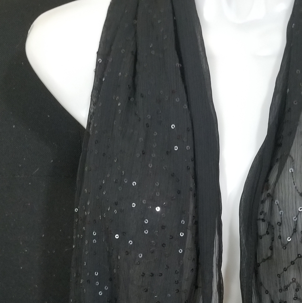 Scarf - Picture 2 of 4